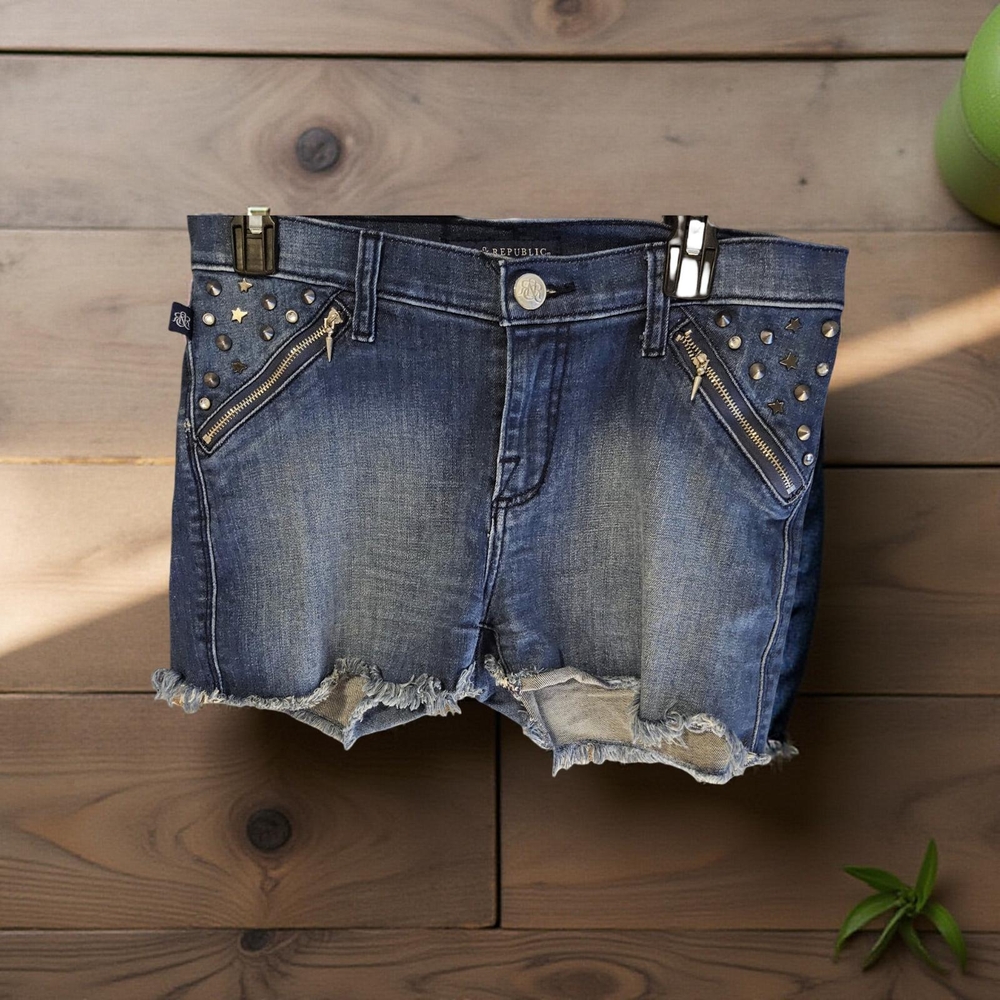 1Preloved Size 6 Rock and Republic  Studded Denim Shorts $20